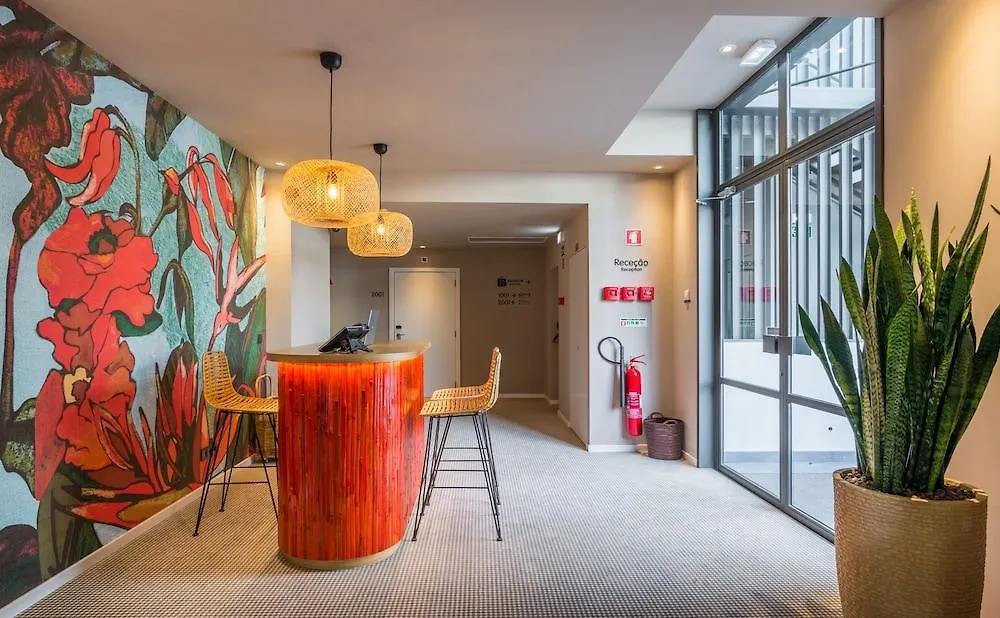 Pestana Casino Studios Funchal  4*, Funchal (Madeira)