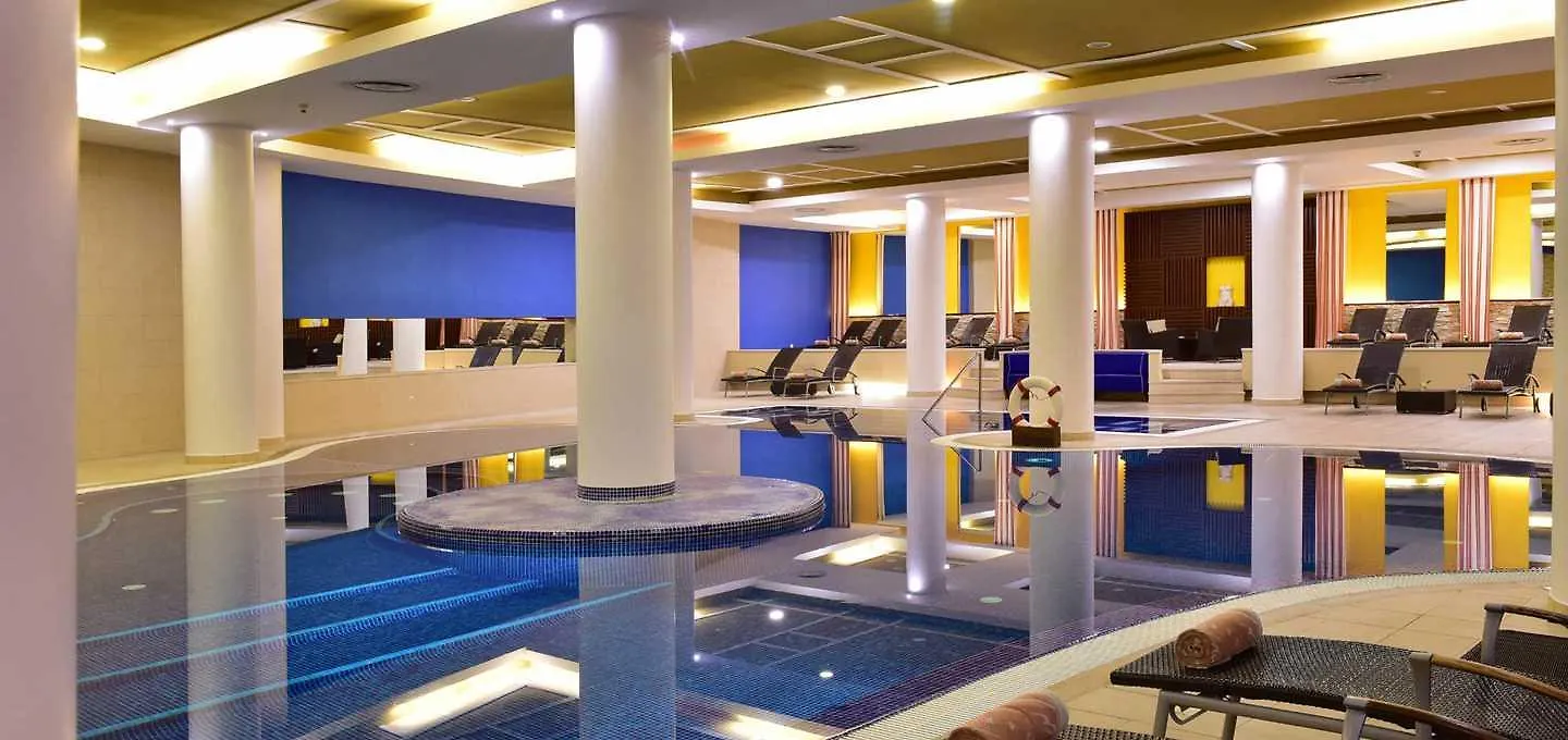 Pestana Casino Studios Funchal  4*, Funchal (Madeira) Portugal